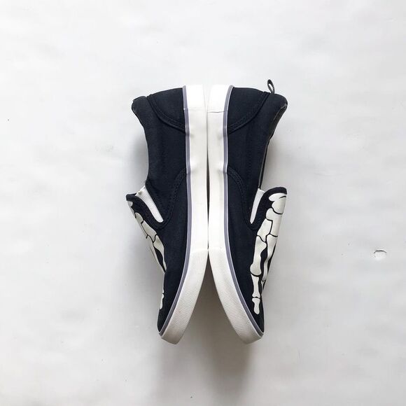 Gap kids skeleton glow in the dark slip on shoes GUC size 5 youth - Picture 2 of 8